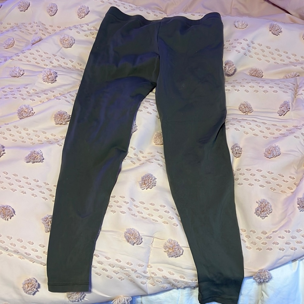 Green leggings